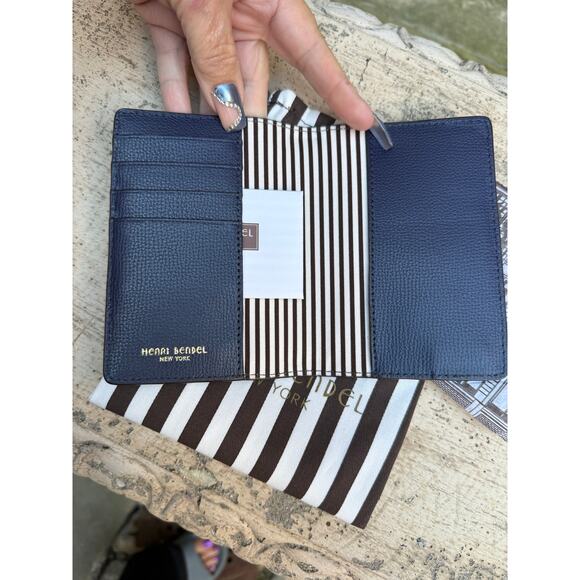 HENRI BENDEL W57TH DARK BLUE PASSPORT COVER NWT MSRP $450 - Picture 4 of 4